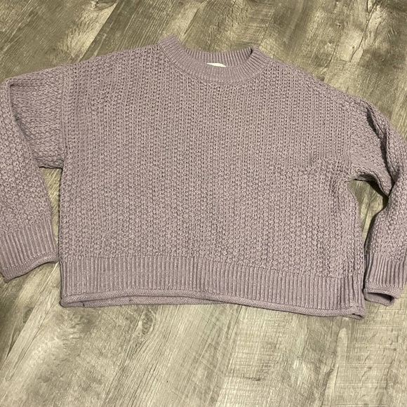 Universal Thread Sweater - Picture 3 of 3